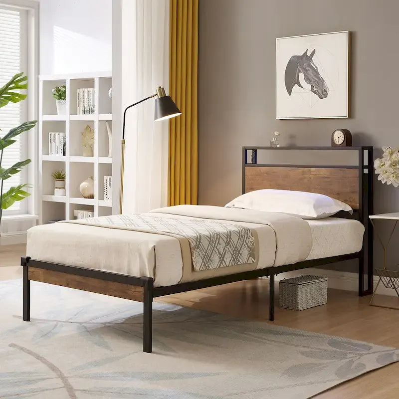 Lit double en métal avec tête et pied de lit en bois et port USB intégré