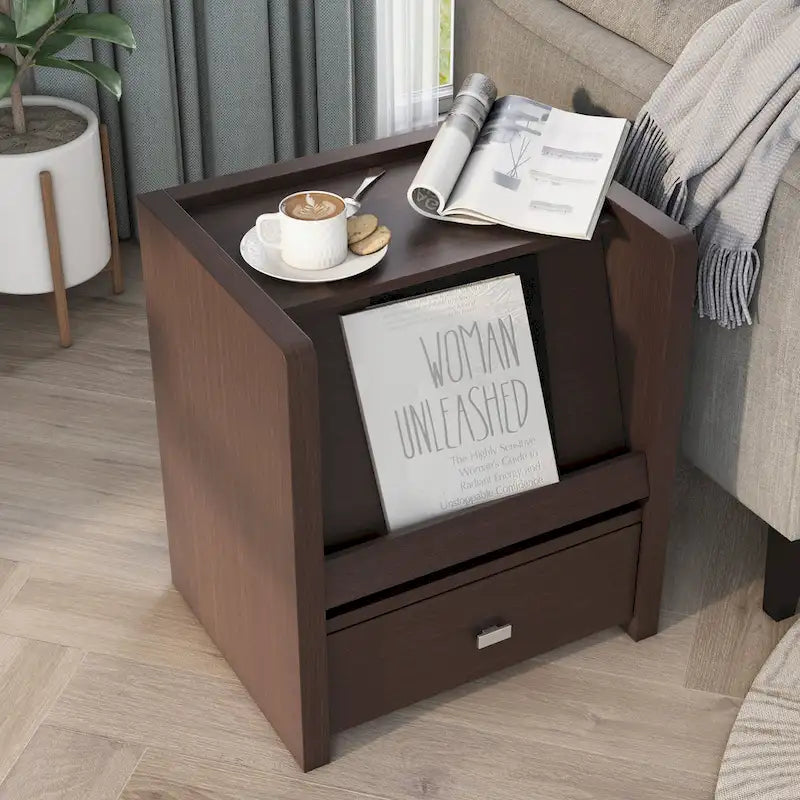 Table d'appoint moderne en noyer 45 cm, 1 étagère, avec porte-revues coulissant