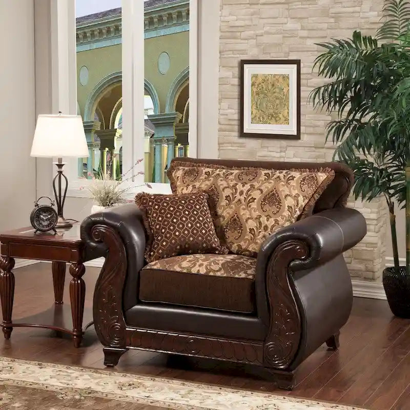 Fauteuil capitonné en faux cuir à motif damassé traditionnel